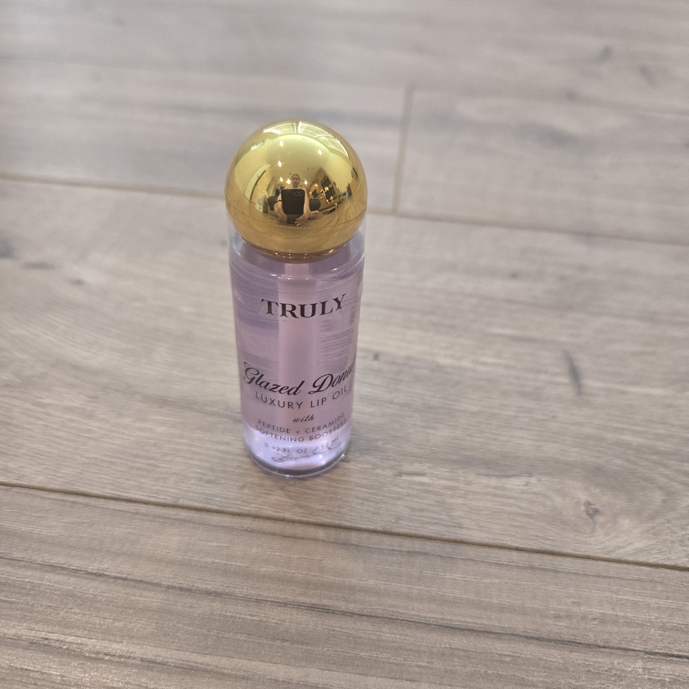 Truly Beauty Luxury Peptide Lip Oil Duo - Cherry Baby & Glazed Donut Sealed - Picture 14 of 16